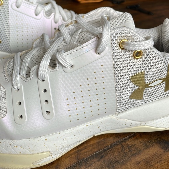 Under Armor Sneakers - Picture 3 of 7